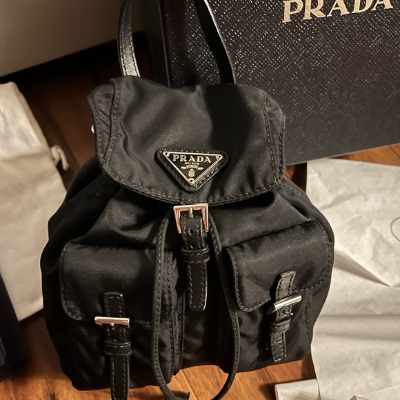 !!!!SOLD!!!!PRADA
Re-nylon mini backpack - Picture 8 of 11
